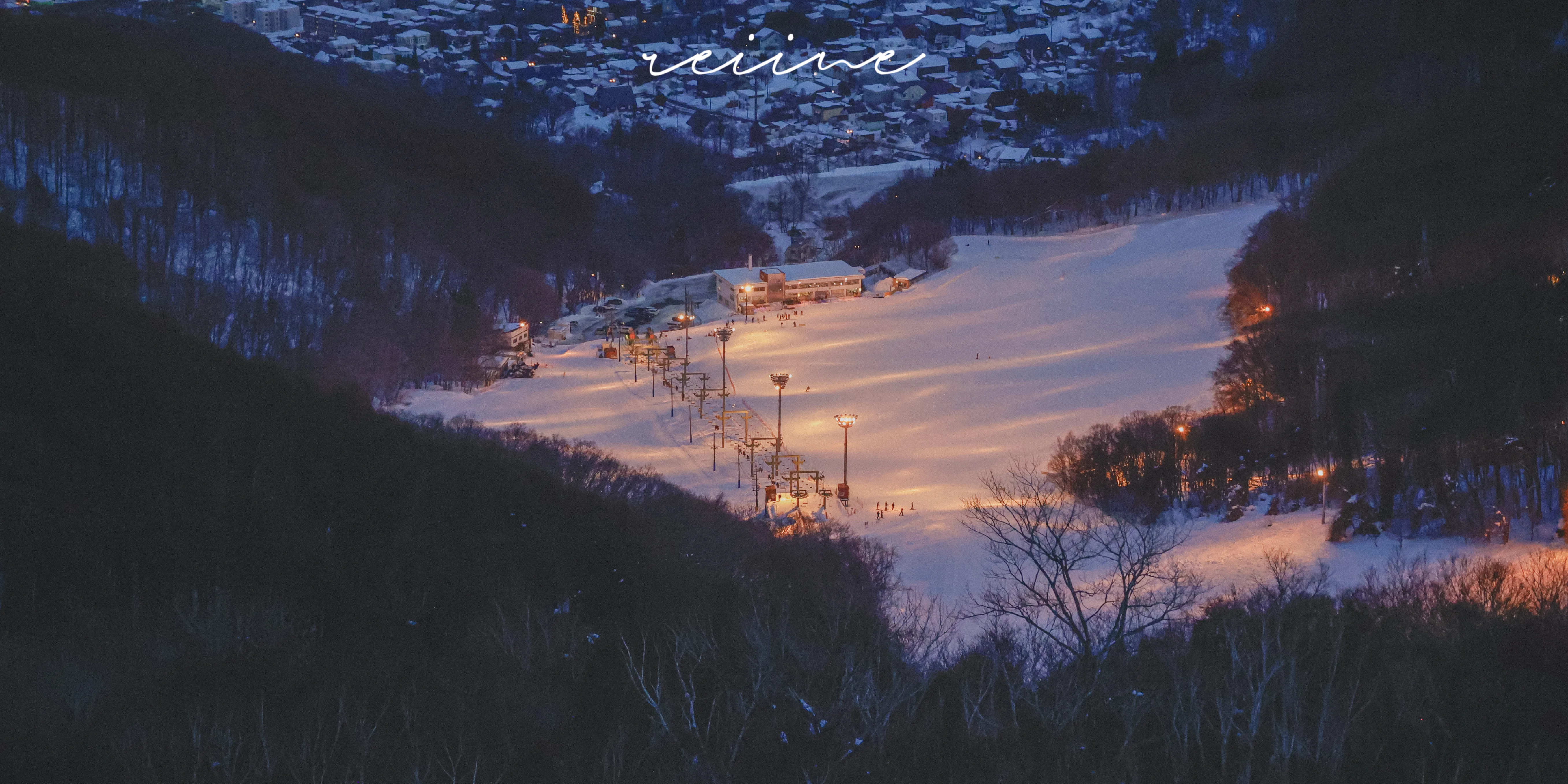 home-banner-background